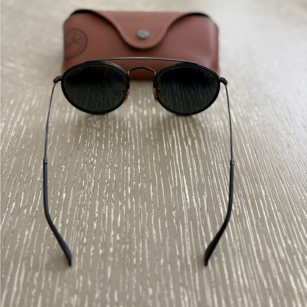 Ray-Ban Black Oval Sunglasses - Picture 2 of 4
